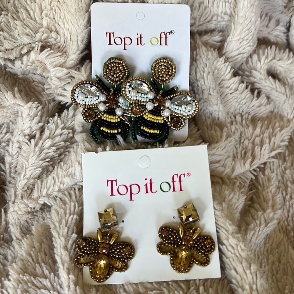 Top it off beaded bee earrings new! Two sets for the price of one!